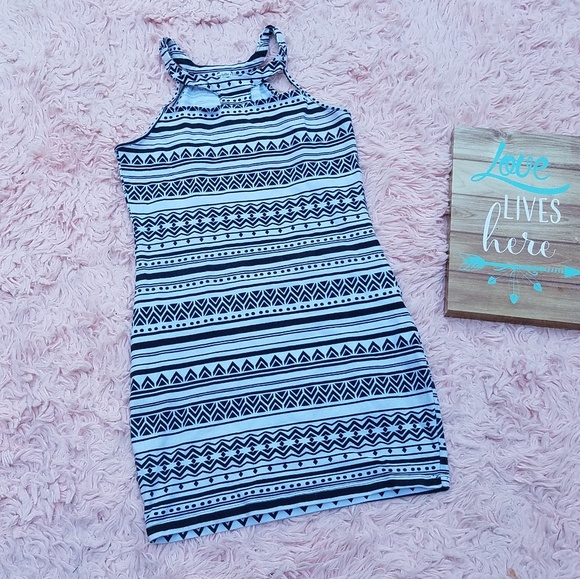 CHARLOTTE RUSSE DRESS BLACK AND WHITE STRIPES M - Picture 2 of 6